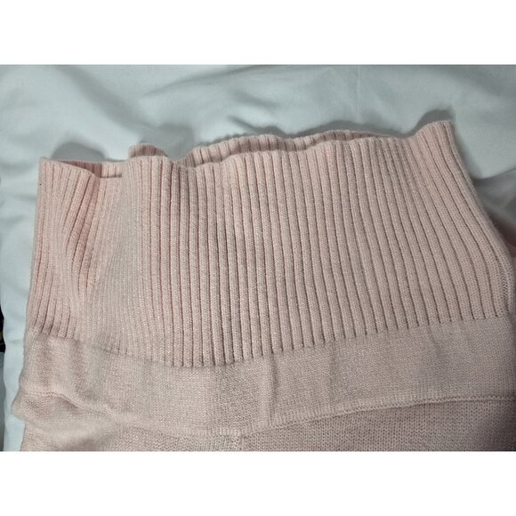 Ediketed Desiree Knitted Set In Pink- Fold Over Pants and Sweater in MED/LRG - Picture 13 of 16